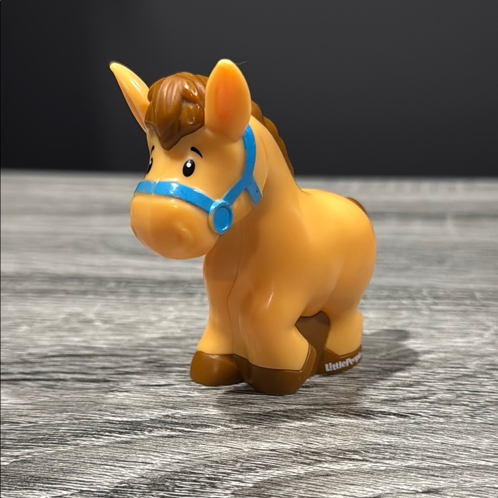 Fisher-Price | Little People: Tan Farm Horse w/Blue Bridle (2018) - Toy Figure